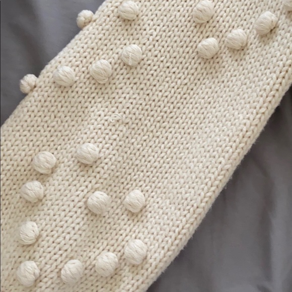 sweater - Picture 2 of 2